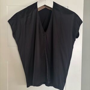 Eileen Fisher 95% silk black satin v neck boxy blouse. Short sleeve. Large